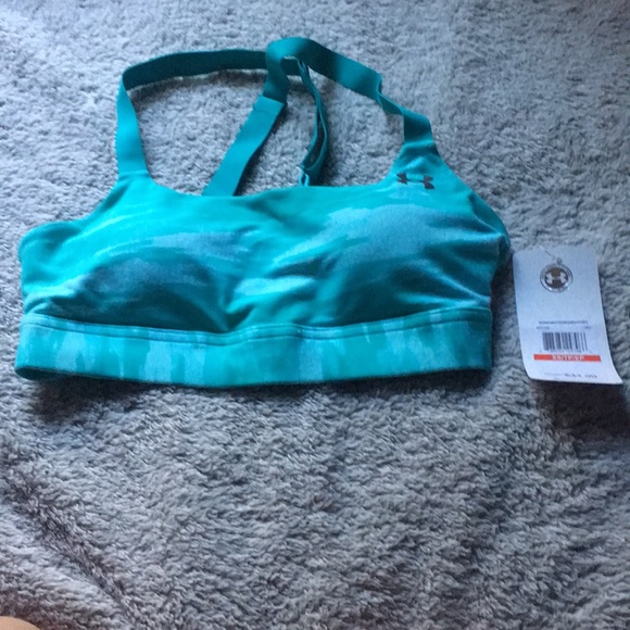 Under Armour Heat Gear Padded Sports Bras !! - Picture 4 of 6